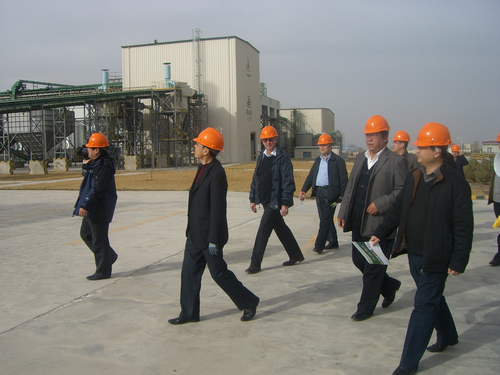 國(guó)家農(nóng)業(yè)部、財(cái)政部以及甘肅省農(nóng)業(yè)廳、財(cái)政廳等領(lǐng)導(dǎo)到公司考察調(diào)研