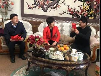 春節(jié)前夕酒泉市國(guó)資委領(lǐng)導(dǎo)看望慰問(wèn)敦煌種業(yè)老干部老黨員、困難職工