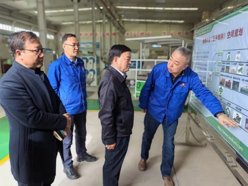 敦煌種業(yè)黨委書記、董事長劉興斌等到奧凱種機(jī)、慶和農(nóng)業(yè)公司洽談交流