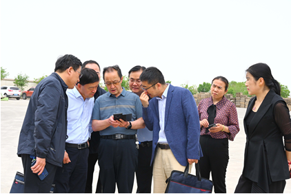甘肅省市場監(jiān)管局質量發(fā)展局調(diào)研組到敦煌種業(yè)調(diào)研